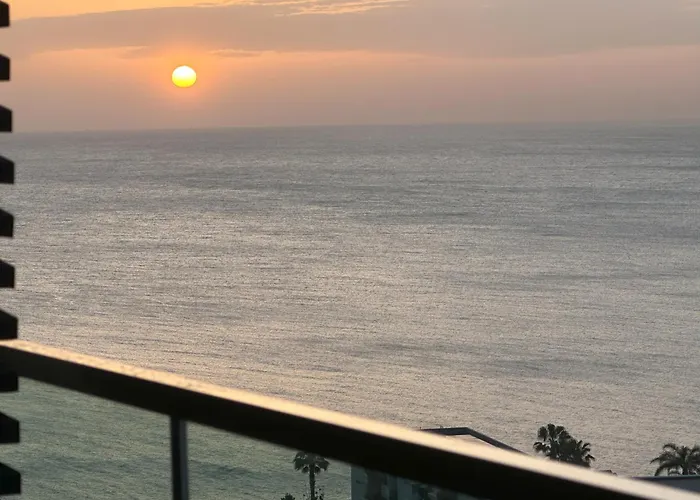 公寓 Oceanview Penthouse In *