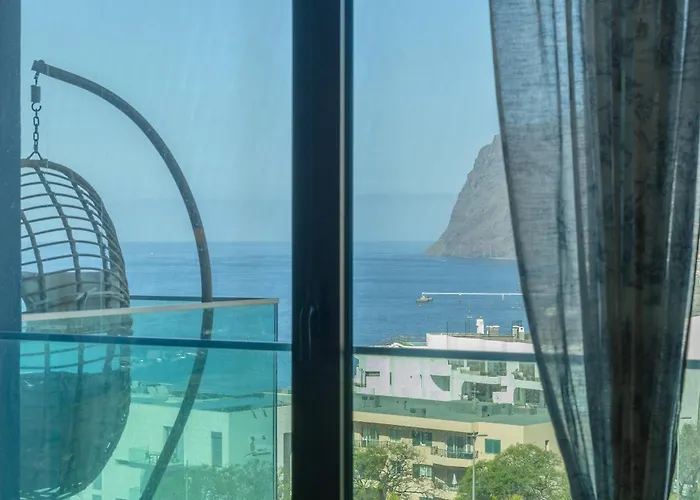 Oceanview Penthouse In 丰沙尔