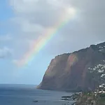 דירה Oceanview Penthouse In *