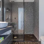 Oceanview Penthouse In פונשל
