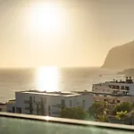 Oceanview Penthouse In דירה *
