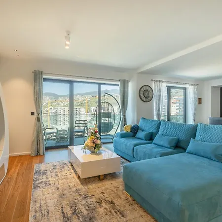 Oceanview Penthouse In Lejlighed