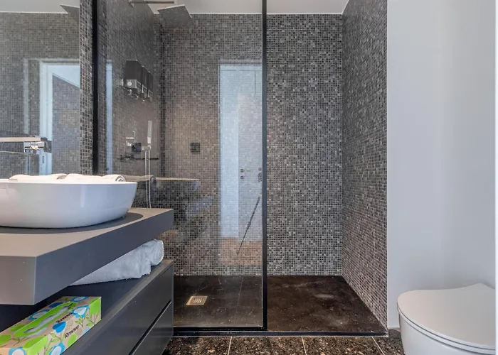 Oceanview Penthouse In Funchal (Madeira)