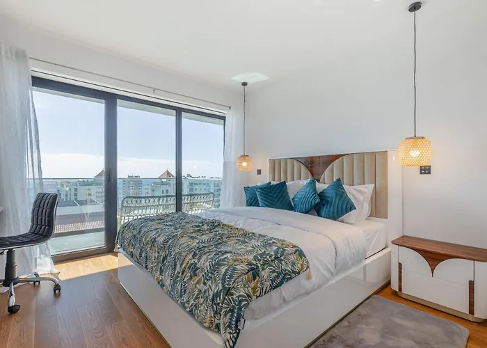 Oceanview Penthouse In 丰沙尔