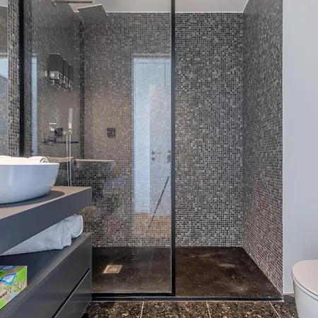 Oceanview Penthouse In Фуншал