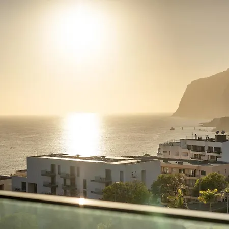 Oceanview Penthouse In Апартаменты *