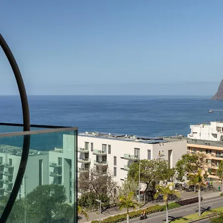 Oceanview Penthouse In * Фуншал