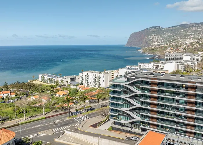 Oceanview Penthouse In アパート