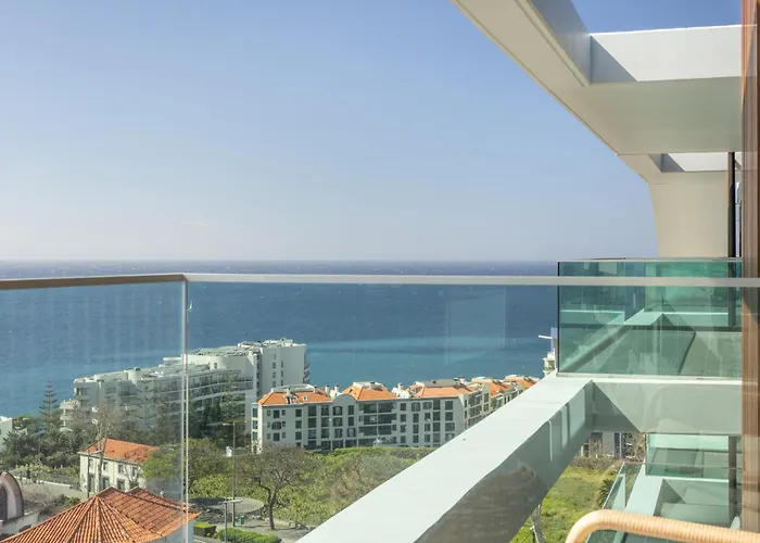 Oceanview Penthouse In アパート フンシャル