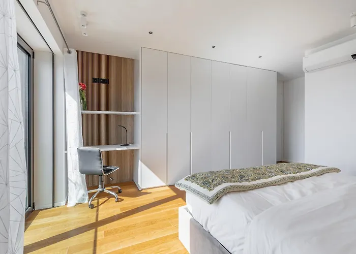 Oceanview Penthouse In フンシャル