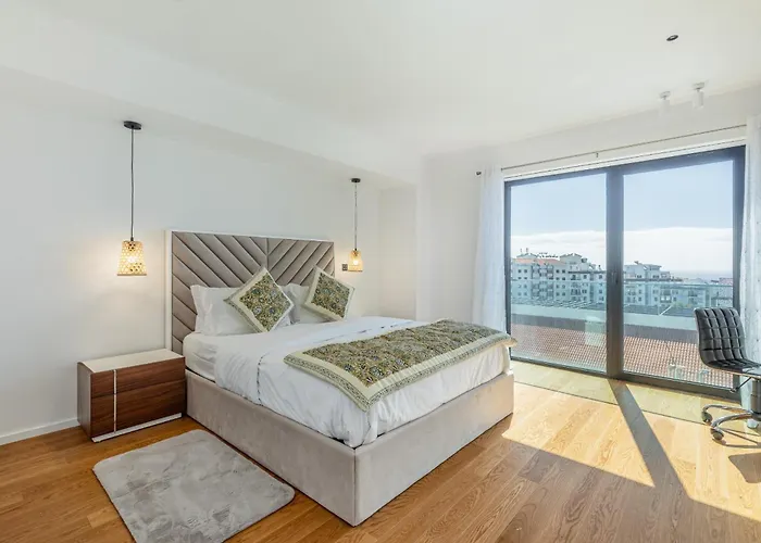 アパート Oceanview Penthouse In