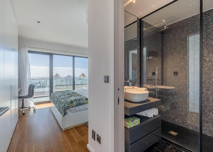 Oceanview Penthouse In アパート フンシャル